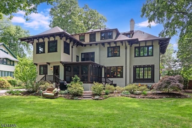 144 Park St, Montclair Twp., NJ 07042