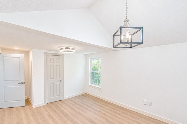 9690 Simmons Drive, Conroe, TX 77385