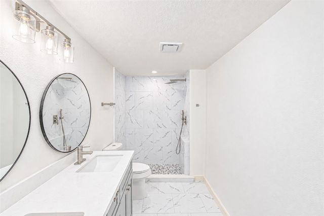 9690 Simmons Drive, Conroe, TX 77385
