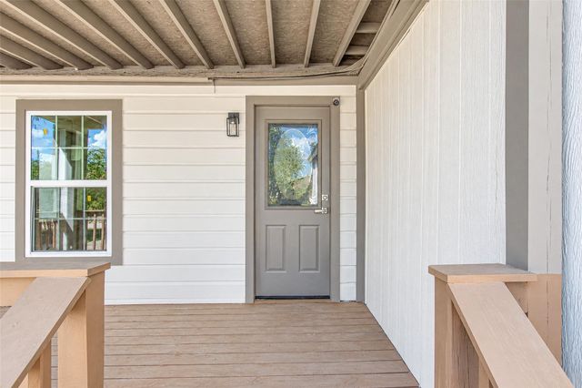 9690 Simmons Drive, Conroe, TX 77385