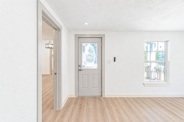 9690 Simmons Drive, Conroe, TX 77385