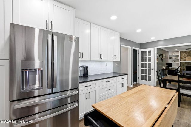 3013 Stonebridge Rd, Louisville, KY 40241