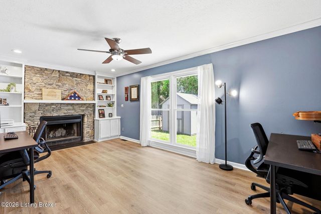 3013 Stonebridge Rd, Louisville, KY 40241