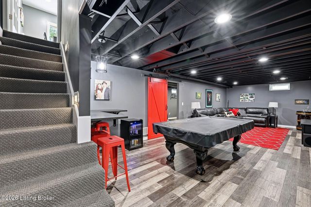 3013 Stonebridge Rd, Louisville, KY 40241
