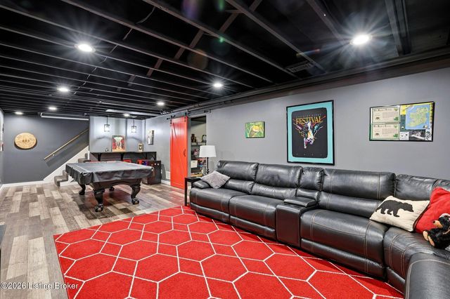 3013 Stonebridge Rd, Louisville, KY 40241