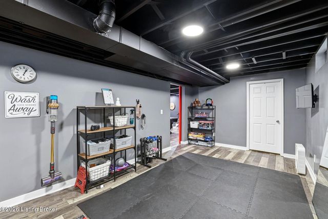 3013 Stonebridge Rd, Louisville, KY 40241
