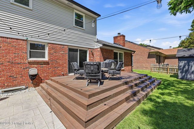 3013 Stonebridge Rd, Louisville, KY 40241