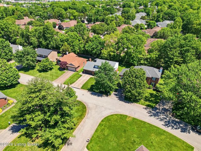 3013 Stonebridge Rd, Louisville, KY 40241