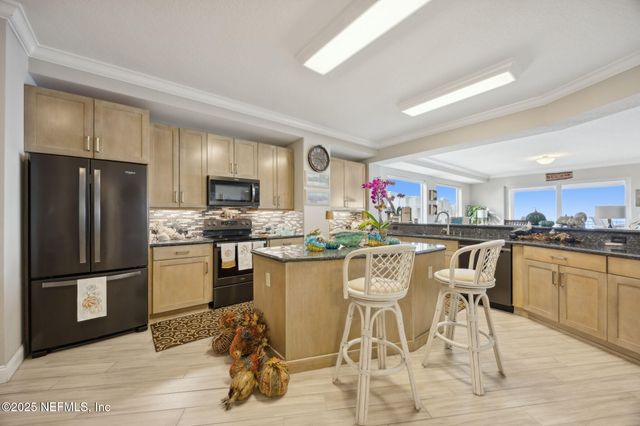 60 SURFVIEW Drive 801, Palm Coast, FL 32137