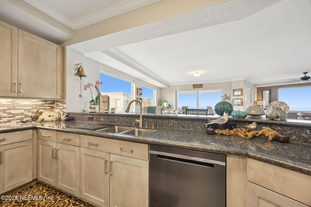 60 SURFVIEW Drive 801, Palm Coast, FL 32137