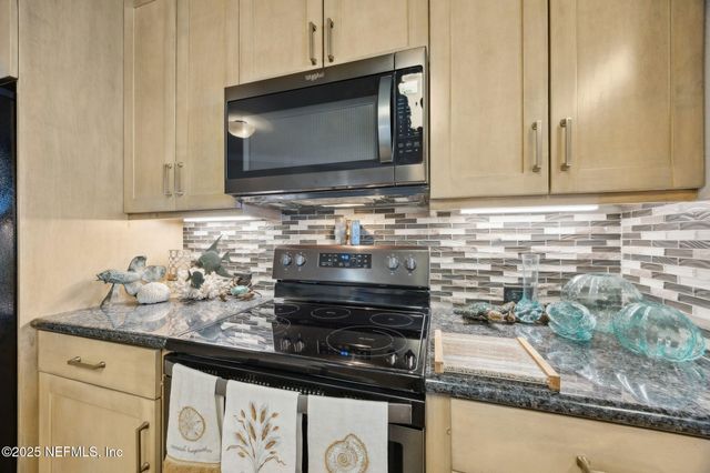 60 SURFVIEW Drive 801, Palm Coast, FL 32137