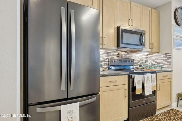 60 SURFVIEW Drive 801, Palm Coast, FL 32137