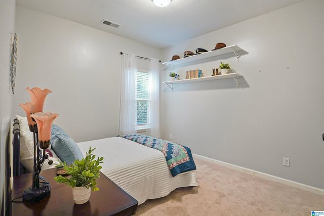 232 HAMPTON DRIVE, Calera, AL 35040