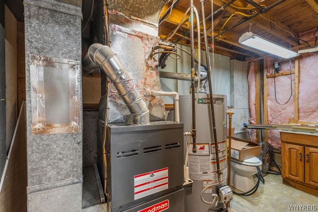 164 Oakhill Drive, Hamburg, NY 14075