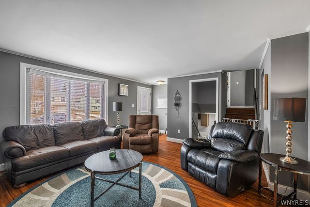 164 Oakhill Drive, Hamburg, NY 14075