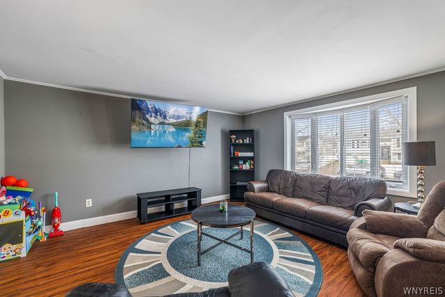 164 Oakhill Drive, Hamburg, NY 14075