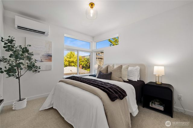 1138 B NW 57th Street, Seattle, WA 98107