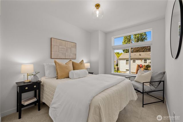 1138 B NW 57th Street, Seattle, WA 98107