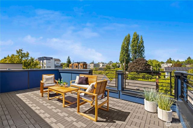 1138 B NW 57th Street, Seattle, WA 98107