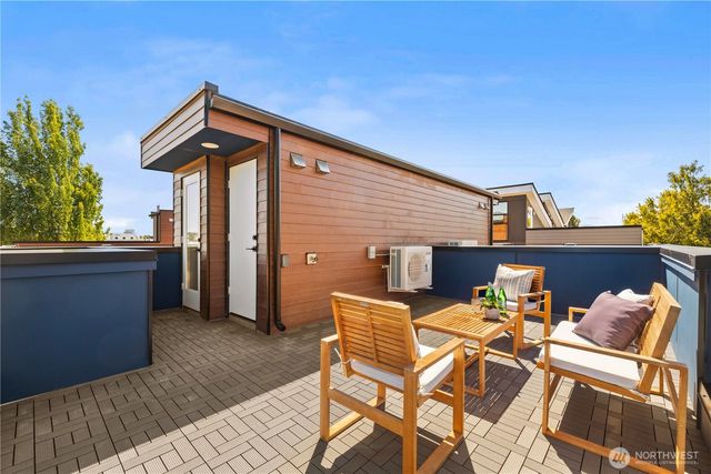 1138 B NW 57th Street, Seattle, WA 98107
