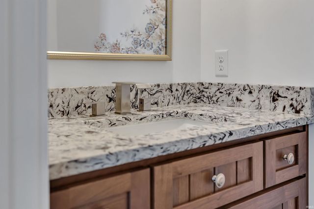 4443 N Seabiscuit Circle, Bloomington, IN 47404