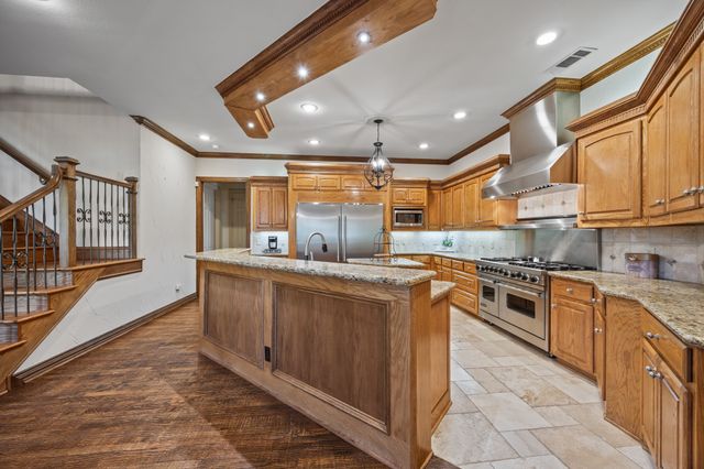 1924 Kings Pass, Heath, TX 75032