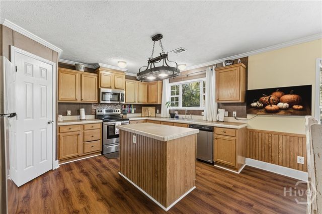 1615 Retreat Road, Riceboro, GA 31323