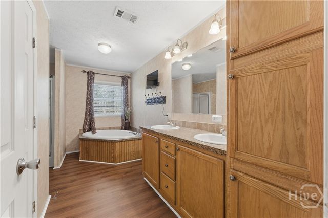 1615 Retreat Road, Riceboro, GA 31323