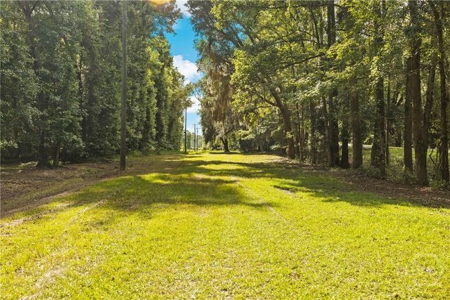 1615 Retreat Road, Riceboro, GA 31323