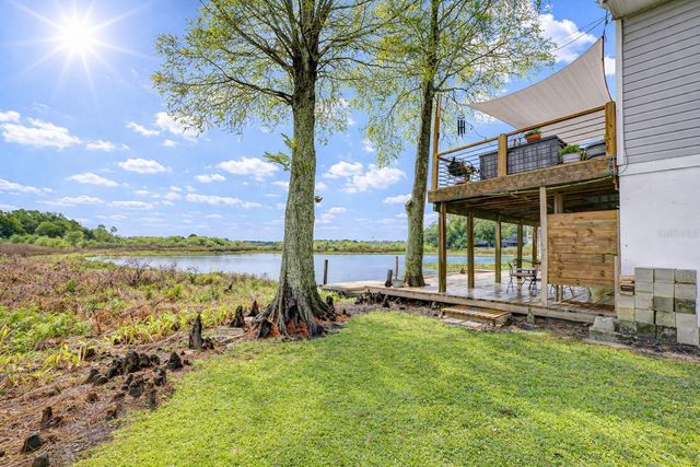 1216 BRANDON LAKES AVENUE, Valrico, FL 33594