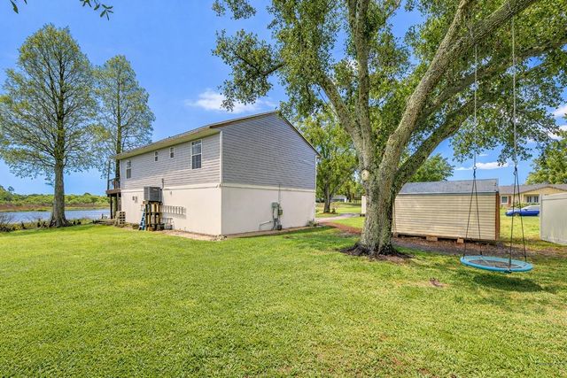 1216 BRANDON LAKES AVENUE, Valrico, FL 33594
