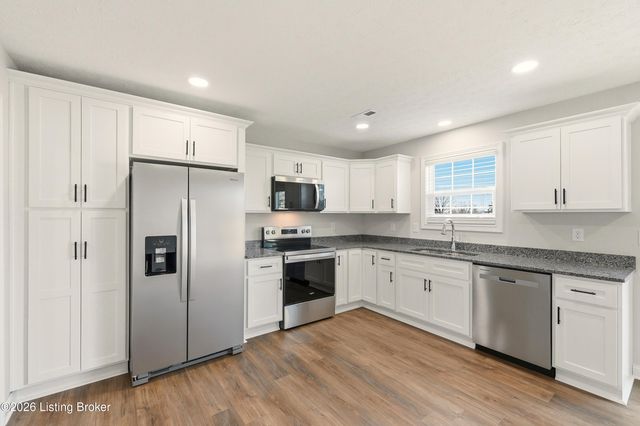 200 Miles Pass, Elizabethtown, KY 42701