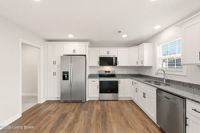 200 Miles Pass, Elizabethtown, KY 42701