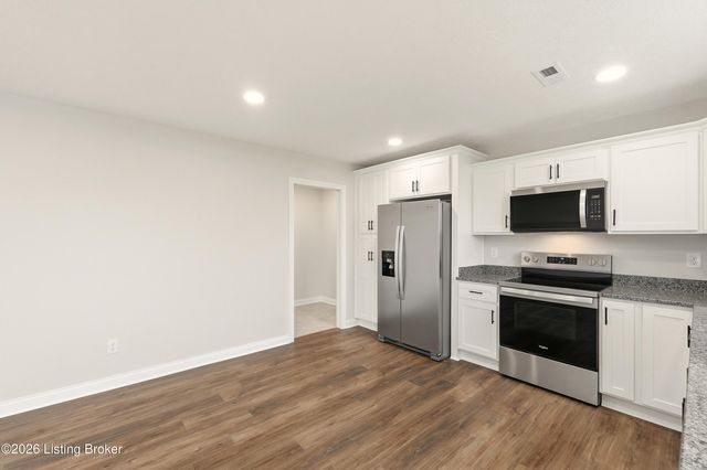 200 Miles Pass, Elizabethtown, KY 42701