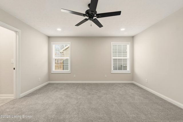 200 Miles Pass, Elizabethtown, KY 42701