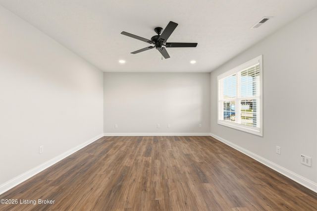 200 Miles Pass, Elizabethtown, KY 42701