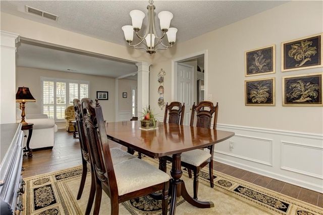 650 Glenbarrett Court NE, Marietta, GA 30066