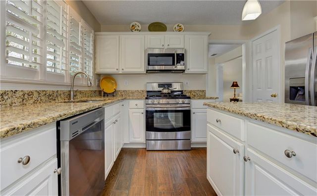 650 Glenbarrett Court NE, Marietta, GA 30066