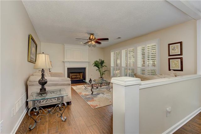 650 Glenbarrett Court NE, Marietta, GA 30066