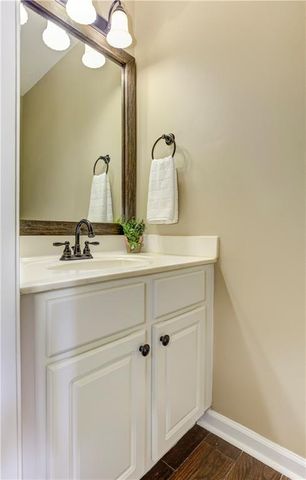 650 Glenbarrett Court NE, Marietta, GA 30066