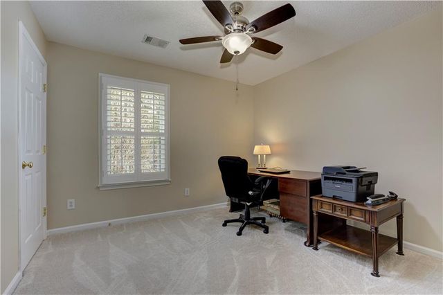 650 Glenbarrett Court NE, Marietta, GA 30066