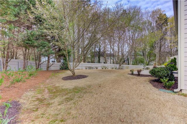 650 Glenbarrett Court NE, Marietta, GA 30066