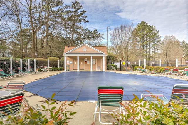 650 Glenbarrett Court NE, Marietta, GA 30066