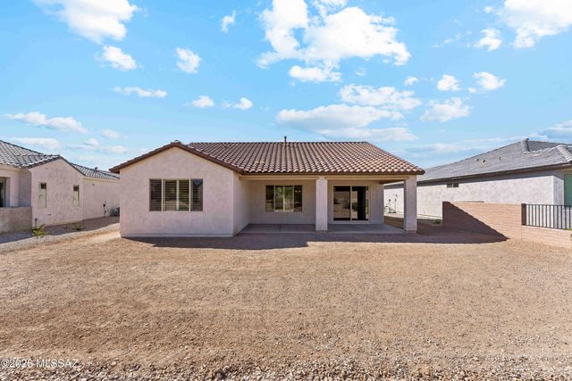 1864 N Riposte Drive, Green Valley, AZ 85614