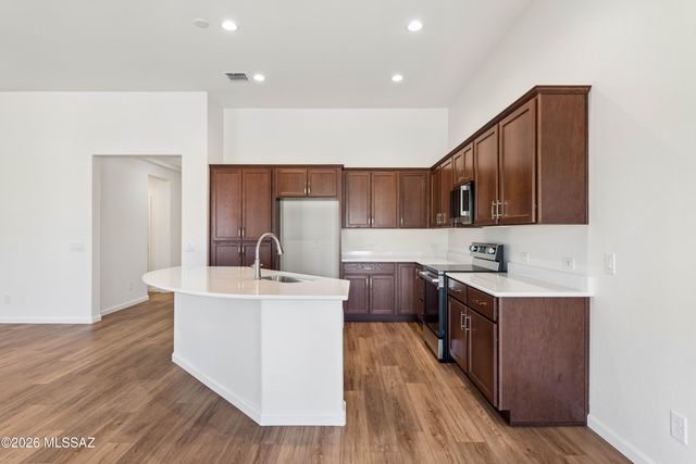 1864 N Riposte Drive, Green Valley, AZ 85614
