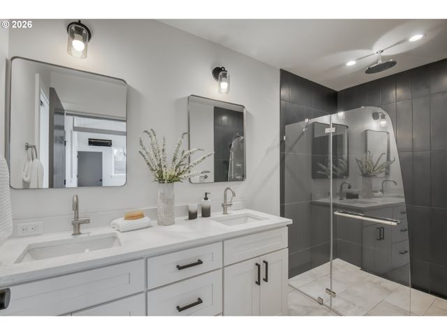 4525 Ne 37TH Ave, Portland, OR 97211