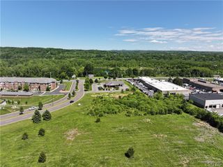 L11 Medical Center Drive, Manlius, NY 13066