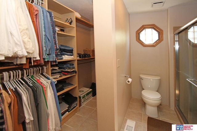 5809 Woodstock Avenue, Lincoln, NE 68512