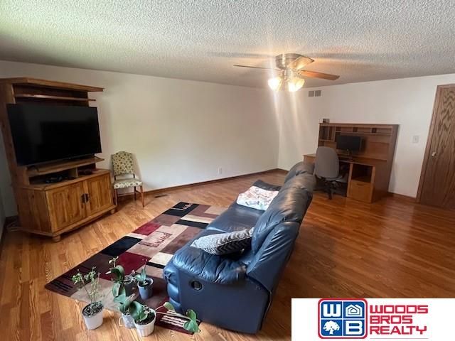 5809 Woodstock Avenue, Lincoln, NE 68512