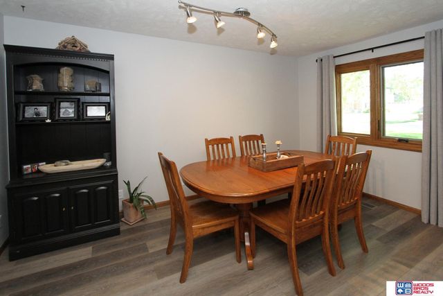 5809 Woodstock Avenue, Lincoln, NE 68512